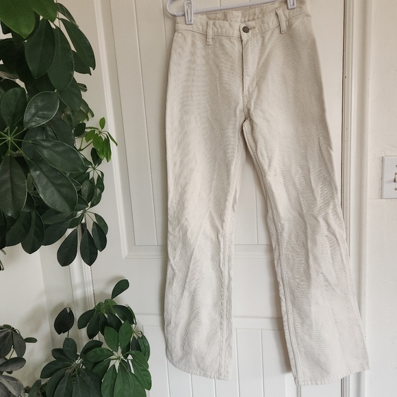 Brandy Melville Lisa cream bootcut high waisted corduroy - Picture 4 of 8